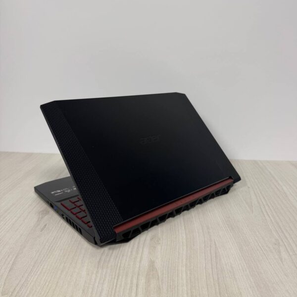 Ігровий ноутбук Б-клас Acer Nitro 5 AN515-43 / 15.6" (1920x1080) IPS / AMD Ryzen 5 3550H (4 (8) ядра по 2.1 - 3.7 GHz) / 16 GB DDR4 / 256 GB SSD NVMe + 1000 GB HDD / nVidia GeForce GTX 1650, 4 GB GDDR6, 128-bit / WebCam - Зображення 5