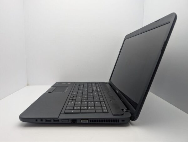 Ноутбук Toshiba Satellite C870D / 17.3" (1600x900) TN / AMD E1-1200 (2 ядра по 1.4 GHz) / 6 GB DDR3 / 120 GB SSD / AMD Radeon HD 7330, 1 GB GDDR3, 64-bit / WebCam - Зображення 5