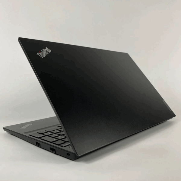 Ноутбук Б-клас Lenovo ThinkPad E15 Gen2 / 15.6" (1920x1080) IPS / Intel Core i5-1135G7 (4 (8) ядра по 4.2 GHz) / 16 GB DDR4 / 256 GB SSD / Intel Iris Xe Graphics / WebCam / HDMI - Зображення 6