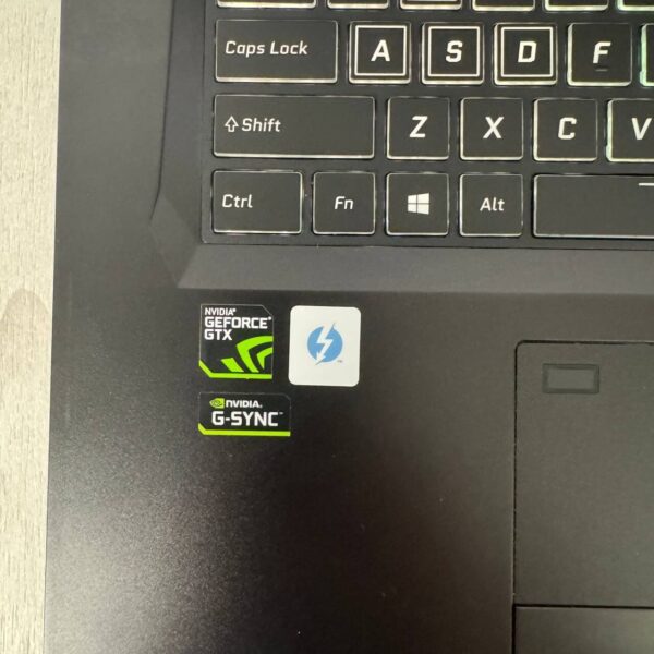 Ігровий ноутбук Eluktronics 17 PA17HP6 / 17.3" (2560x1440) IPS / Intel Core i7-7700HQ (4 (8) ядра по 2.8 - 3.8 GHz) / 16 GB DDR4 / 240 GB SSD NVMe / nVidia GeForce GTX 1070, 8 GB GDDR5, 256-bit / WebCam - Зображення 8