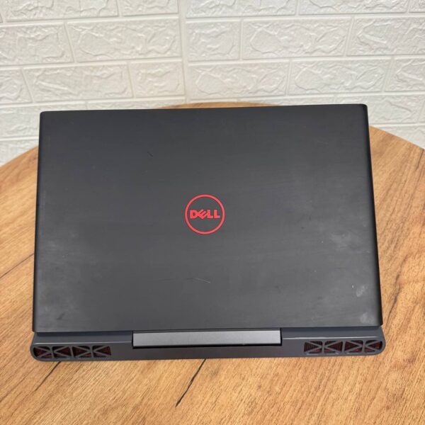 Ігровий ноутбук Б-клас Dell Inspiron 15 Gaming 7567 / 15.6" (1920x1080) IPS / Intel Core i5-7300HQ (4 ядра по 2.5 - 3.5 GHz) / 16 GB DDR4 / 128 GB SSD M.2 + 1000 GB HDD / nVidia GeForce GTX 1050, 4 GB GDDR5, 128-bit / WebCam - Зображення 3