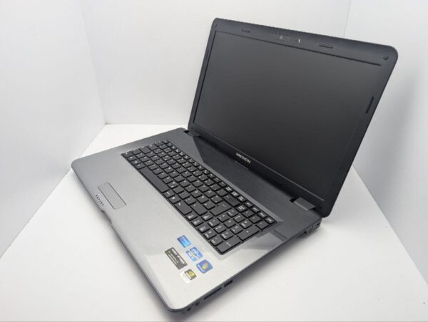 Ноутбук Medion Akoya P7624 / 17.3" (1600x900) TN / Intel Core i5-2450M (2 (4) ядра по 2.5 - 3.1 GHz) / 6 GB DDR3 / 1000 GB HDD / nVidia GeForce GT 630M, 1 GB GDDR3, 128-bit / WebCam / АКБ не держит - Зображення 7