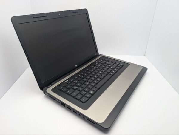 Ноутбук HP 655 / 15.6" (1366x768) TN / AMD E-450 (2 ядра по 1.6 GHz) / 6 GB DDR3 / 120 GB SSD / AMD Radeon HD 6320 Graphics / WebCam / DVD-ROM - Зображення 4