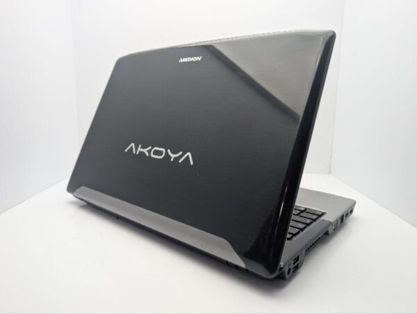 Ноутбук Medion Akoya P6812 / 15.6" (1366x768) TN / Intel Core i3-2330M (2 (4) ядра по 2.2 GHz) / 6 GB DDR3 / 500 GB HDD / nVidia GeForce GT 555M, 1 GB GDDR3, 128-bit / WebCam / DVD-ROM - Зображення 8