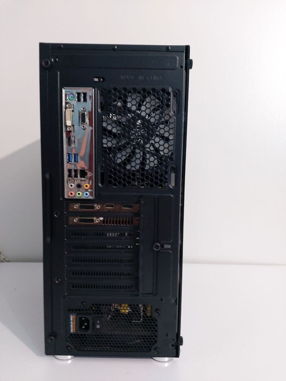 Комп'ютер 1stPlayer X5 Fire Base Tower / Intel Core i7-4790 (4 (8) ядра по 3.6 - 4.0 GHz) / 32 GB DDR3 / 120 GB SSD + 512 GB SSD + 500 GB HDD / AMD Radeon R9 390, 8 GB GDDR5, 512-bit / 630W - Зображення 5