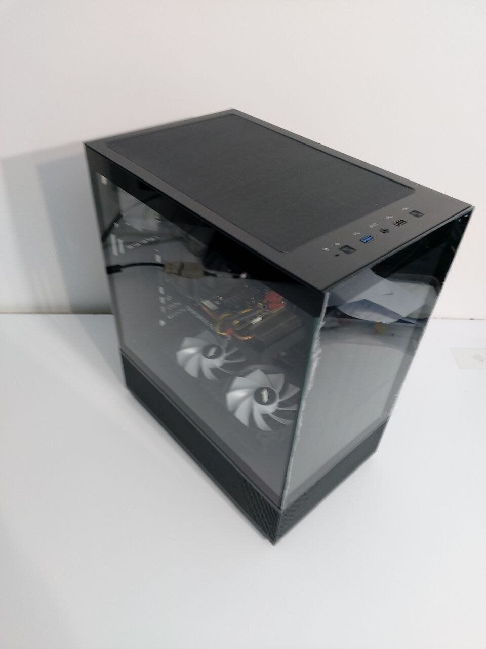 Ігровий ПК 1stPlayer Mi7-A Tower / Intel Core i5-9400 (6 ядер по 2.9 - 4.1 GHz) / 32 GB DDR4 / 256 GB SSD M.2 + 512 GB SSD / nVidia GeForce GTX 1660 Ti, 6 GB GDDR6, 192-bit / 500W - Зображення 4