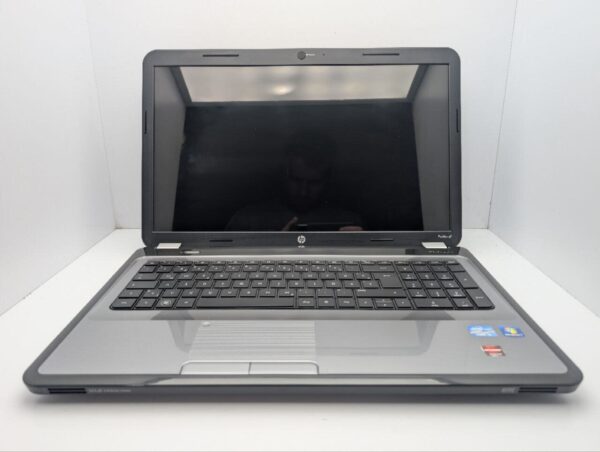 Ноутбук HP Pavillion G7 / 17.3" (1600x900) TN / Intel Core i5-2430M (2 (4) ядра по 2.4 - 3.0 GHz) / 6 GB DDR3 / 500 GB HDD / AMD Radeon HD 6450M, 1 GB GDDR3, 64-bit / WebCam / DVD-ROM - Зображення 3