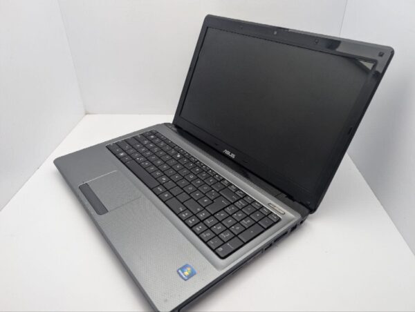 Ноутбук Asus A52F / 15.6" (1366x768) TN / Intel Core i3-380M (2 (4) ядра по 2.5 GHz) / 6 GB DDR3 / 120 GB SSD / Intel Graphics / WebCam / DVD-ROM - Зображення 7