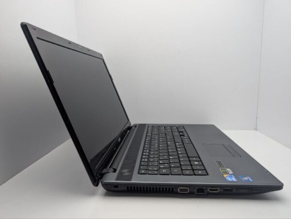 Ноутбук Acer Aspire 7739G / 17.3" (1600x900) TN / Intel Core i3-380M (2 (4) ядра по 2.5 GHz) / 6 GB DDR3 / 500 GB HDD / nVidia GeForce 610M, 1 GB GDDR3, 64-bit / WebCam / DVD-ROM - Зображення 3