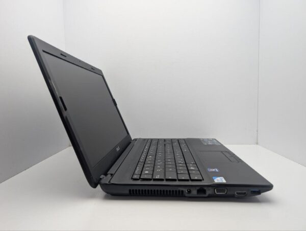 Ноутбук Asus X54H / 15.6" (1366x768) TN / Intel Pentium B950 (2 ядра по 2.1 GHz) / 6 GB DDR3 / 320 GB HDD / Intel HD Graphics / WebCam / DVD-ROM - Зображення 4