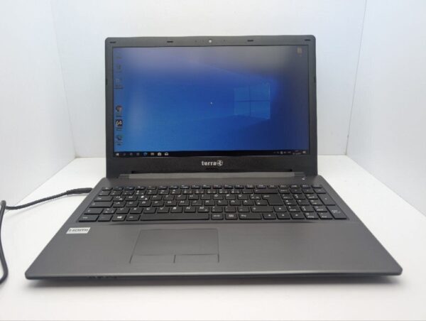 Ноутбук Terra Mobile 1513A / 15.6" (1366x768) TN / Intel Pentium N3700 (4 ядра по 1.6 - 2.4 GHz) / 8 GB DDR3 / 120 GB SSD / Intel HD Graphics / WebCam / DVD-ROM / АКБ не тримає - Зображення 2