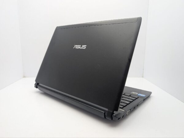 Ноутбук Asus U36S / 13.3" (1366x768) TN / Intel Core i5-2450M (2 ядра по 2.5 - 3.1 GHz) / 6 GB DDR3 / 320 GB HDD / nVidia GeForce 610M, 1 GB GDDR3, 64-bit / WebCam - Зображення 8