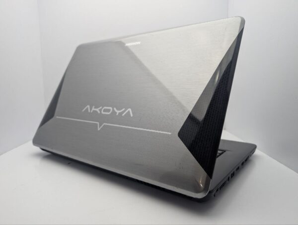 Ноутбук Medion Akoya E7214 / 17.3" (1600x900) TN / Intel Core i5-480M (2 (4) ядра по 2.66 - 2.93 GHz) / 6 GB DDR3 / 750 GB HDD / Intel Graphics / WebCam / DVD-ROM - Зображення 8