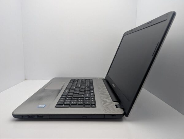 Ноутбук Б-клас Medion Akoya E7420 / 17.3" (1600x900) TN / Intel Core i3-6100U (2 (4) ядра по 2.3 GHz) / 8 GB DDR3 / 120 GB SSD + 320 GB HDD / Intel HD Graphics 520 / WebCam / DVD-ROM - Зображення 5