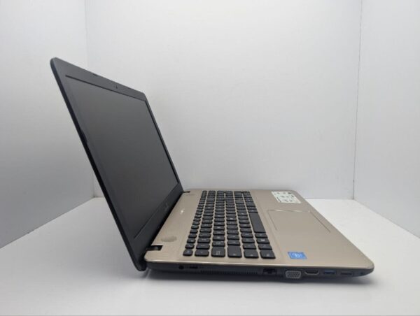 Ноутбук Asus X541N / 15.6" (1366x768) TN / Intel Celeron N3350 (2 ядра по 1.1 - 2.4 GHz) / 4 GB DDR3 / 120 GB SSD / Intel HD Graphics 500 / WebCam / DVD-ROM - Зображення 4
