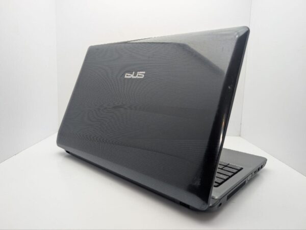 Ноутбук Asus A52F / 15.6" (1366x768) TN / Intel Core i3-380M (2 (4) ядра по 2.5 GHz) / 6 GB DDR3 / 120 GB SSD / Intel Graphics / WebCam / DVD-ROM - Зображення 8