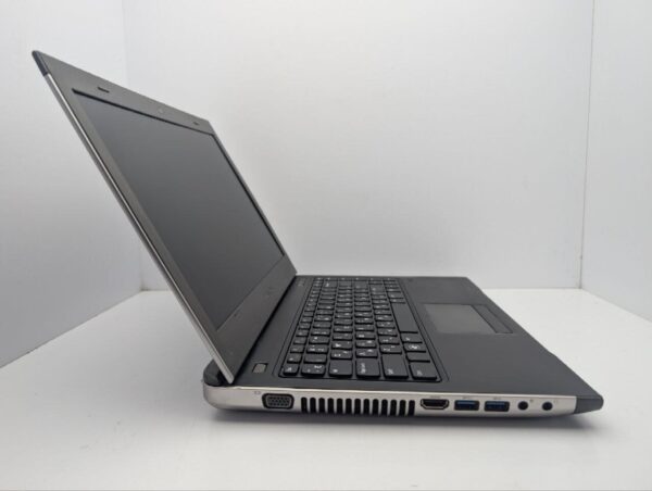 Ноутбук Б-клас Dell Vostro 3460 / 14" (1366x768) TN / Intel Core i5-3210M (2 (4) ядра по 2.5 - 3.1 GHz) / 8 GB DDR3 / 500 GB HDD / nVidia GeForce GT 630M, 1 GB GDDR5, 128-bit / WebCam / DVD-ROM / Без АКБ / Бездротова мишка - Зображення 4