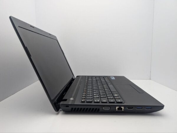 Ноутбук Lenovo IdeaPad N581 / 15.6" (1366x768) TN / Intel Core i5-3210M (2 (4) ядра по 2.5 - 3.1 GHz) / 8 GB DDR3 / 750 GB HDD / nVidia GeForce GT 610M, 1 GB GDDR3, 64-bit / WebCam / DVD-ROM - Зображення 4