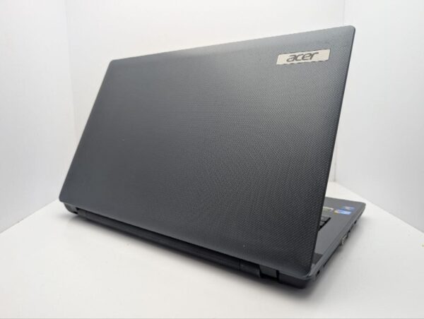 Ноутбук Acer Aspire 7739G / 17.3" (1600x900) TN / Intel Core i3-380M (2 (4) ядра по 2.5 GHz) / 6 GB DDR3 / 500 GB HDD / nVidia GeForce 610M, 1 GB GDDR3, 64-bit / WebCam / DVD-ROM - Зображення 7