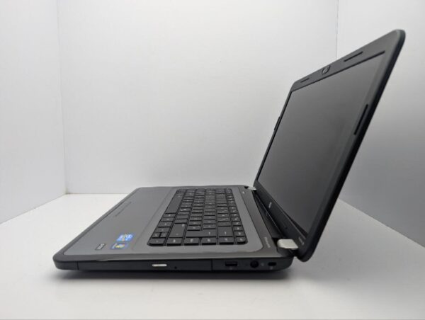 Ноутбук HP Pavillion g6-1340eg / 15.6" (1366x768) TN / Intel Core i5-2450M (2 (4) ядра по 2.5 - 3.1 GHz) / 8 GB DDR3 / 1000 GB HDD / Intel HD Graphics 3000 / WebCam / DVD-ROM - Зображення 5