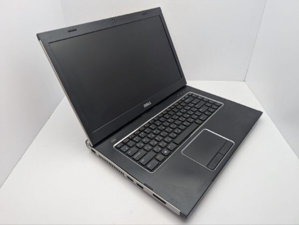 Ноутбук Dell Vostro 3550 / 15.6" (1366x768) TN / Intel Core i5-2410M (2 (4) ядра по 2.3 - 2.9 GHz) / 8 GB DDR3 / 240 GB SSD / Intel HD Graphics 3000 / WebCam / DVD-ROM / АКБ не тримає - Зображення 6