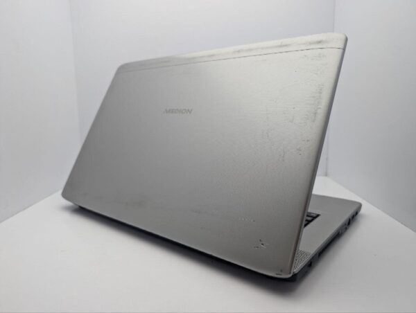 Ноутбук Б-клас Medion Akoya E7420 / 17.3" (1600x900) TN / Intel Core i3-6100U (2 (4) ядра по 2.3 GHz) / 8 GB DDR3 / 120 GB SSD + 320 GB HDD / Intel HD Graphics 520 / WebCam / DVD-ROM - Зображення 8