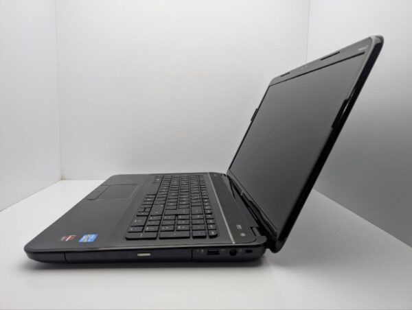Ноутбук HP Pavilion g7-2241sg / 17.3" (1600x900) TN / Intel Core i5-3210M (2 (4) ядра по 2.5 - 3.1 GHz) / 6 GB DDR3 / 750 GB HDD / AMD Radeon HD 7610M, 1 GB GDDR3, 128-bit / WebCam / DVD-ROM - Зображення 5