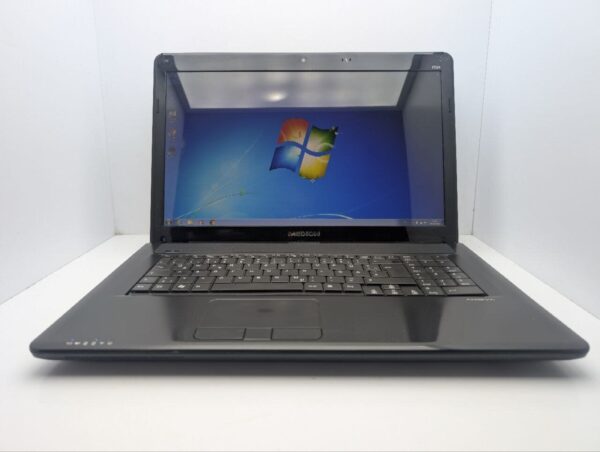 Ноутбук Medion Akoya E7214 / 17.3" (1600x900) TN / Intel Core i5-480M (2 (4) ядра по 2.66 - 2.93 GHz) / 6 GB DDR3 / 750 GB HDD / Intel Graphics / WebCam / DVD-ROM - Зображення 2