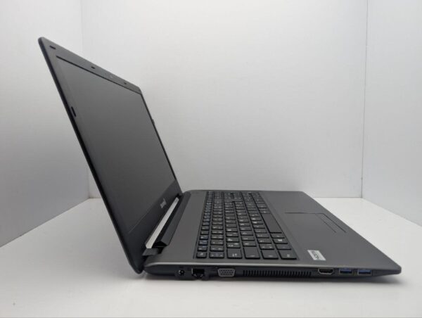 Ноутбук Terra Mobile 1513A / 15.6" (1366x768) TN / Intel Pentium N3700 (4 ядра по 1.6 - 2.4 GHz) / 8 GB DDR3 / 120 GB SSD / Intel HD Graphics / WebCam / DVD-ROM / АКБ не тримає - Зображення 4