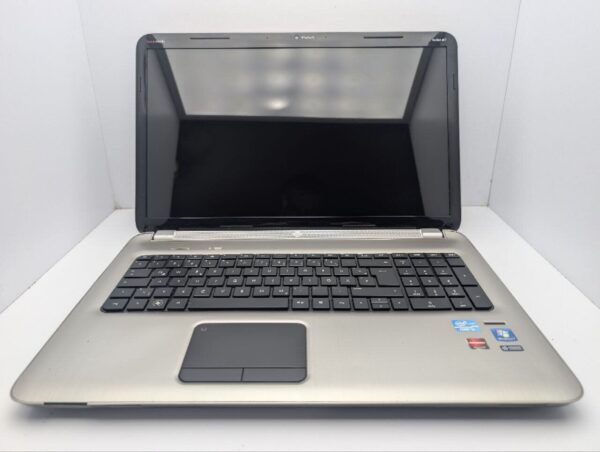 Ноутбук HP Pavilion dv7-6c30eg / 17.3" (1600x900) TN / Intel Core i7-2670QM (4 (8) ядра по 2.2 - 3.1 GHz) / 6 GB DDR3 / 1000 GB HDD / AMD Radeon HD 6770M, 1 GB GDDR5, 128-bit / WebCam / DVD-ROM - Зображення 3
