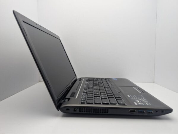 Ноутбук MSI CR61 / 15.6" (1366x768) TN / Intel Core i5-4200M (2 (4) ядра по 2.5 - 3.1 GHz) / 8 GB DDR3 / 1000 GB HDD / Intel HD Graphics 4600 / WebCam / DVD-ROM - Зображення 4