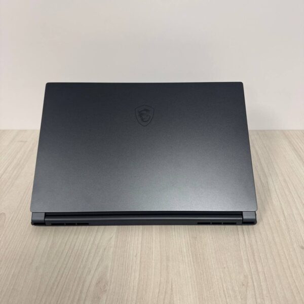 Ігровий ноутбук MSI Stealth 15M A11UEKV / 15.6" (1920x1080) IPS / Intel Core i7-11375H (4 (8) ядра по 3.0 - 5.0 GHz) / 16 GB DDR4 / 512 GB SSD / nVidia GeForce RTX 3060, 6 GB GDDR6, 192-bit / WebCam - Зображення 3