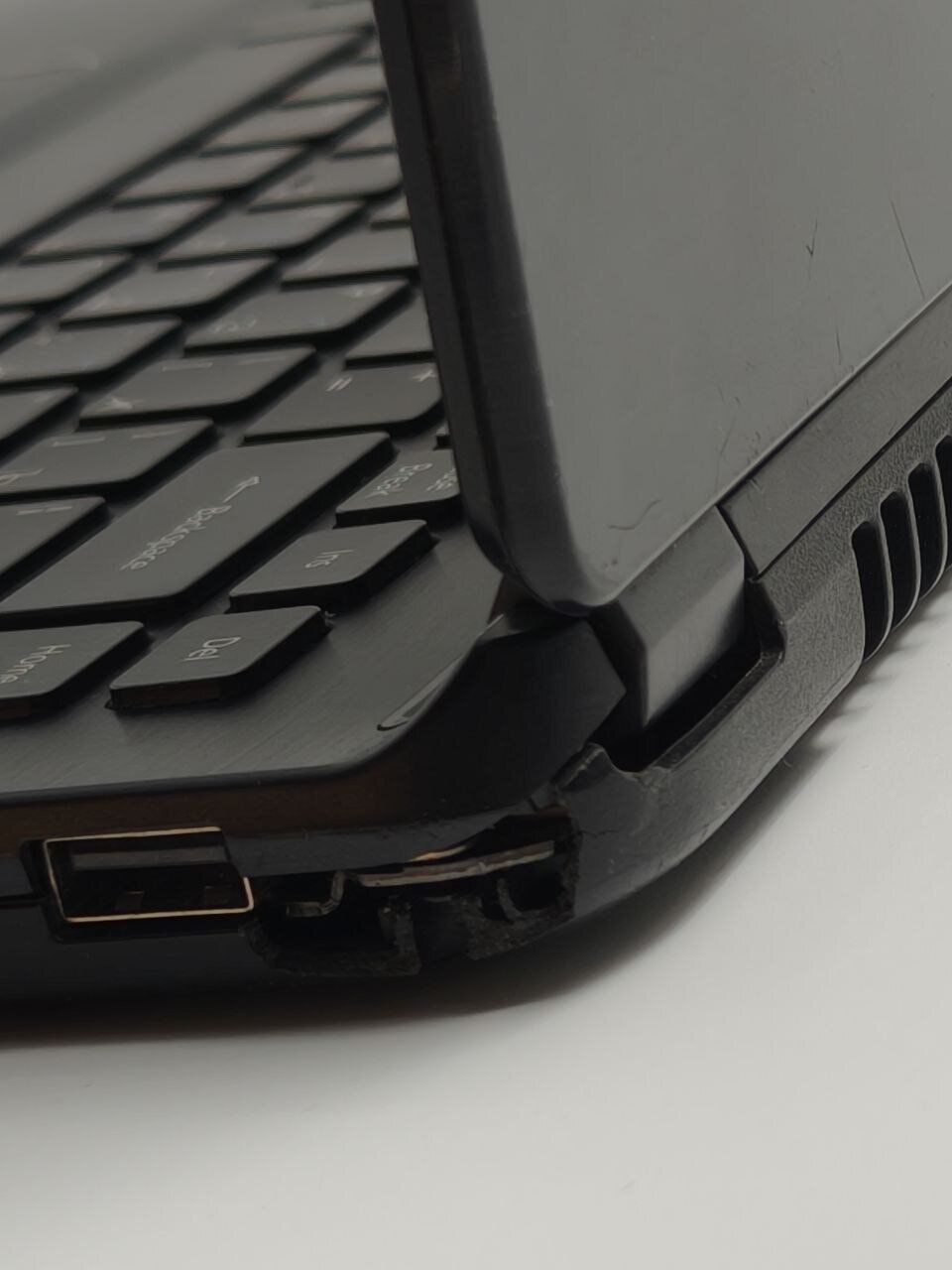 Ноутбук Б-клас Acer TravelMate P446-M / 14" (1920x1080) IPS / Intel Core i7-5500U (2 (4) ядра по 2.4 - 3.0 GHz) / 8 GB DDR3 / 256 GB SSD / Intel HD Graphics 5500 / WebCam / Win 10 Pro - Зображення 10