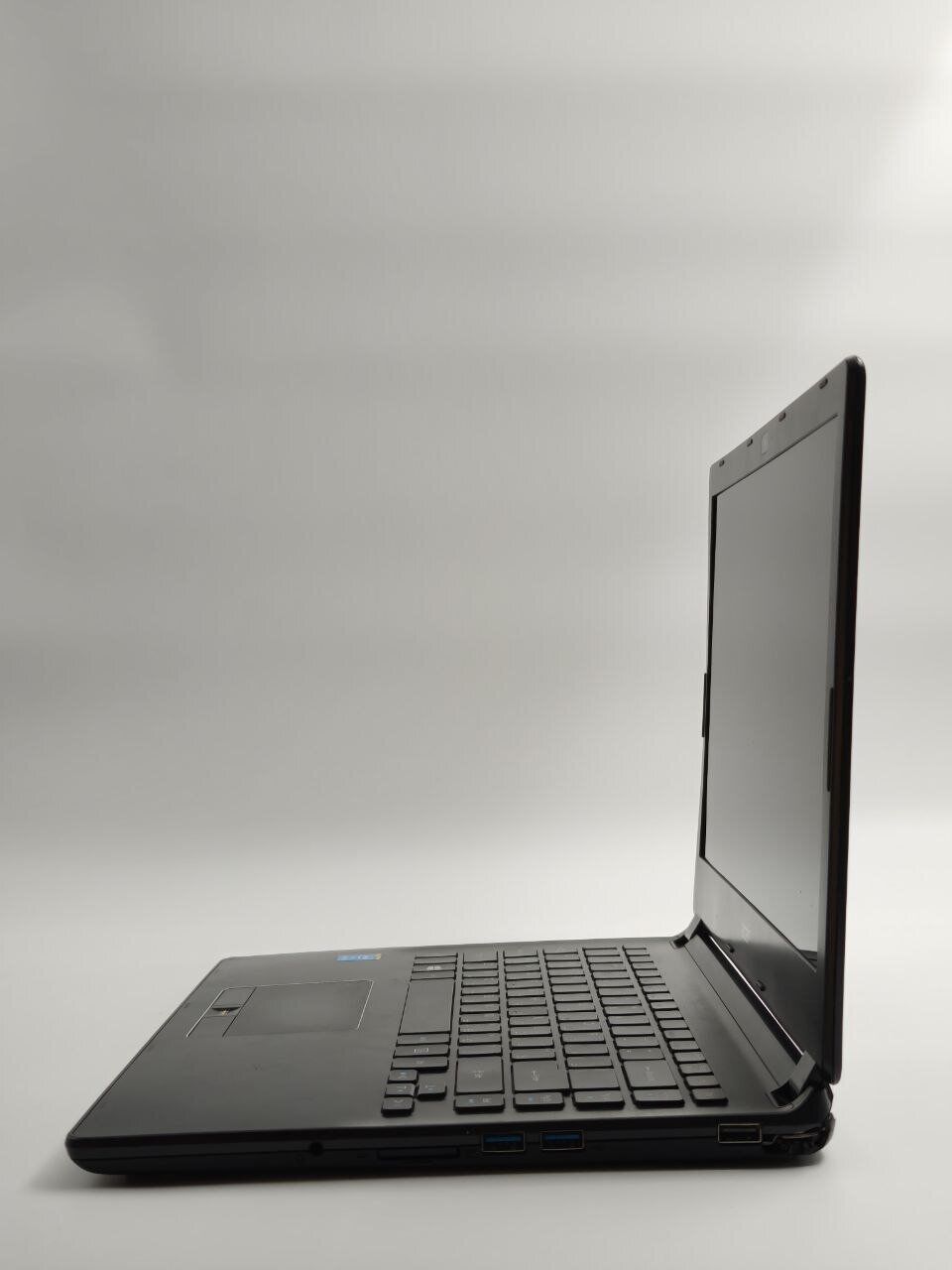 Ноутбук Б-клас Acer TravelMate P446-M / 14" (1920x1080) IPS / Intel Core i7-5500U (2 (4) ядра по 2.4 - 3.0 GHz) / 8 GB DDR3 / 256 GB SSD / Intel HD Graphics 5500 / WebCam / Win 10 Pro - Зображення 3