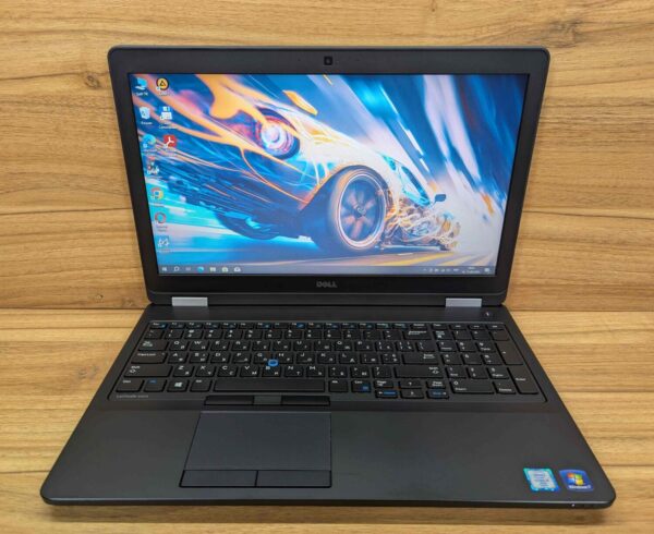 Ноутбук Dell Latitude E5570 / 15.6" (1366x768) TN / Intel Core i7-6820HQ (4 (8) ядра по 2.7 - 3.6 GHz) / 16 GB DDR4 / 512 GB SSD / AMD Radeon R7 M370, 2 GB GDDR5, 128-bit / HDMI / VGA / Windows 10 - Зображення 2