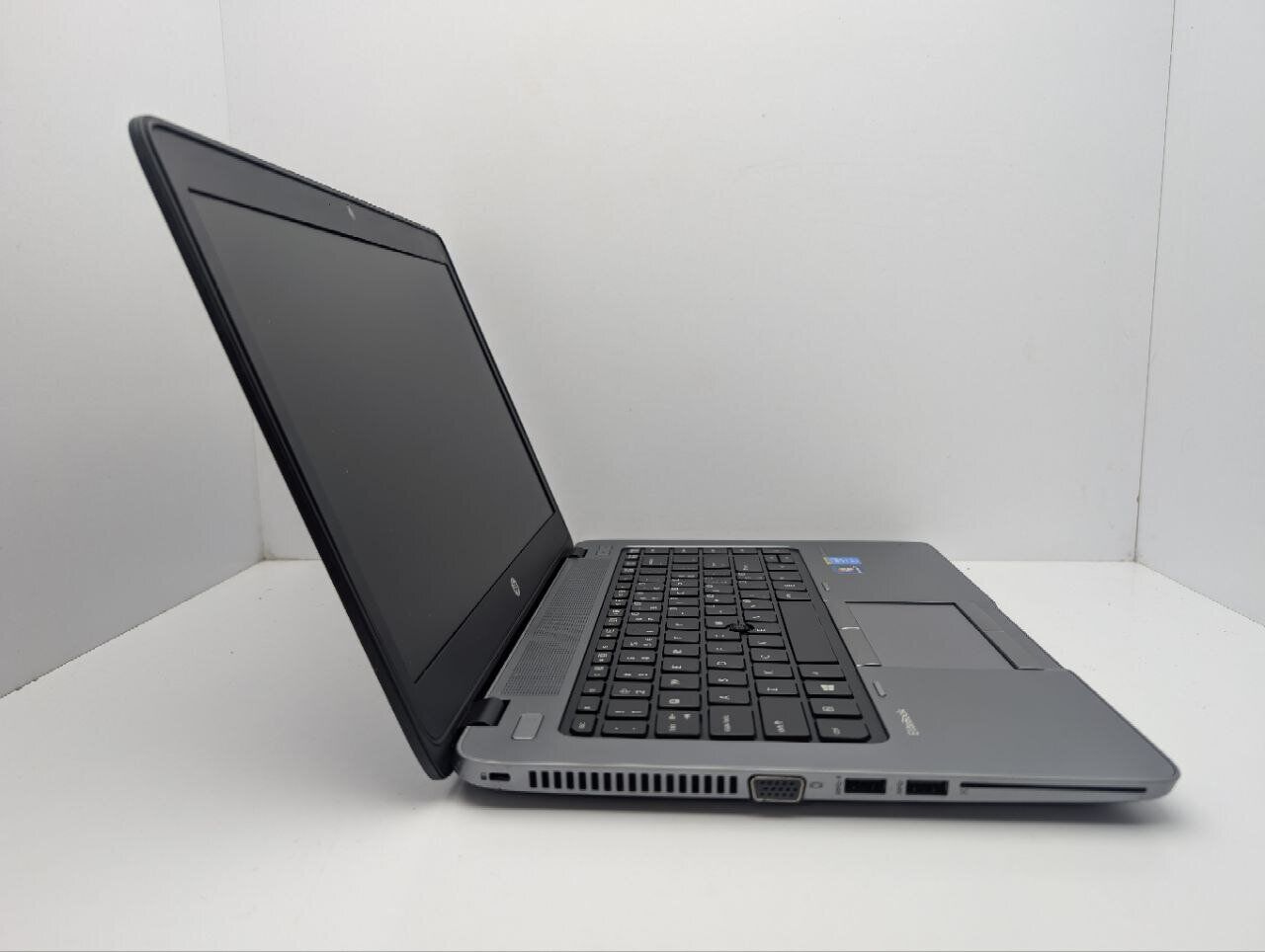 Ноутбук HP ProBook 840 G1 / 14" (1600x900) TN / Intel Core i5-4310U (2 (4) ядра по 2.0 - 3.0 GHz) / 8 GB DDR3 / 120 GB SSD / Intel HD Graphics 4400 / WebCam - Зображення 4