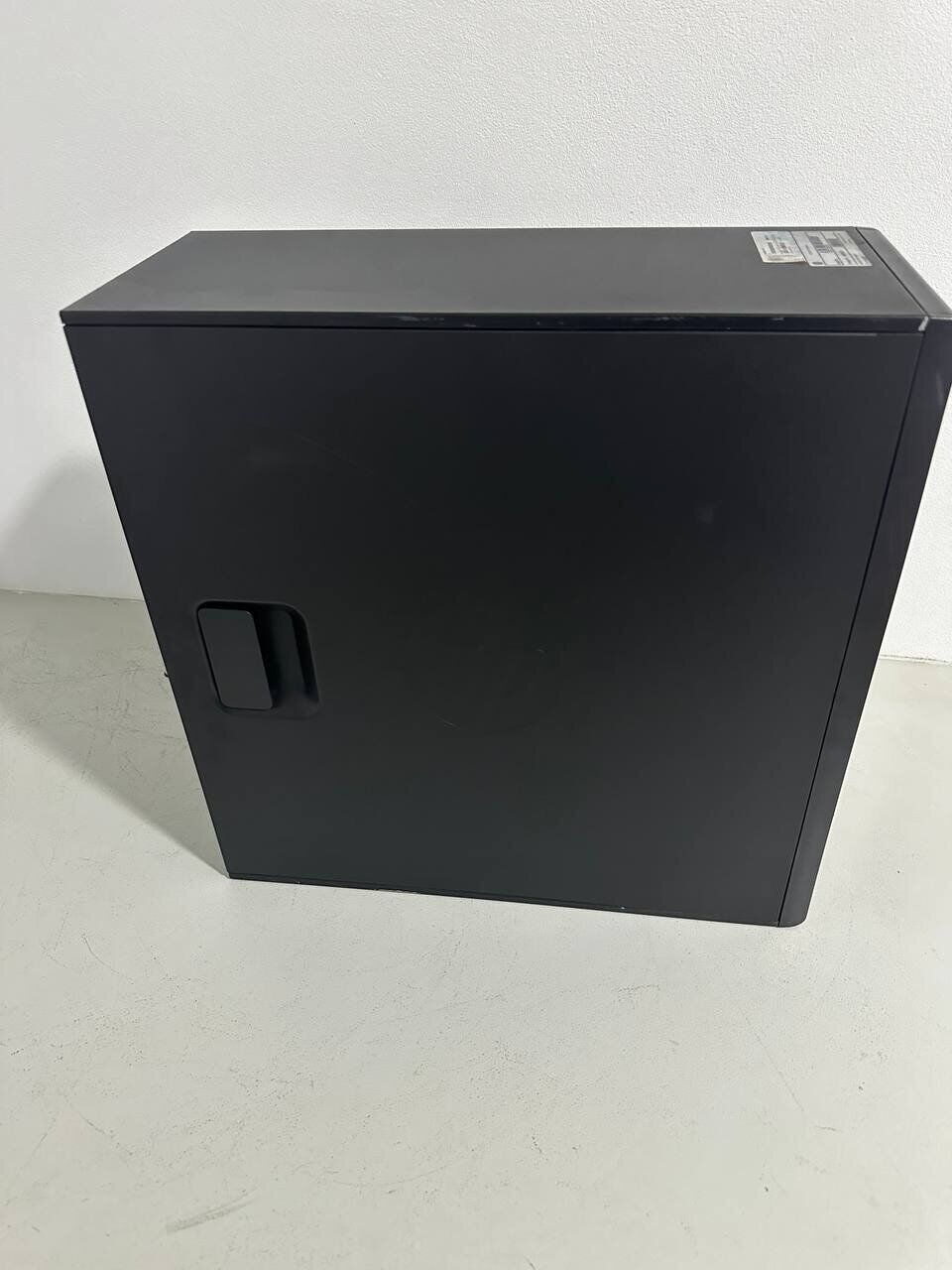 Робоча станція HP Z210 Workstation Tower / Intel Core i7-2600K (4 (8) ядра по 3.4 - 3.8 GHz) / 16 GB DDR3 / 256 GB SSD / nVidia GeForce GT 730, 2 GB GDDR3, 64-bit - Зображення 3