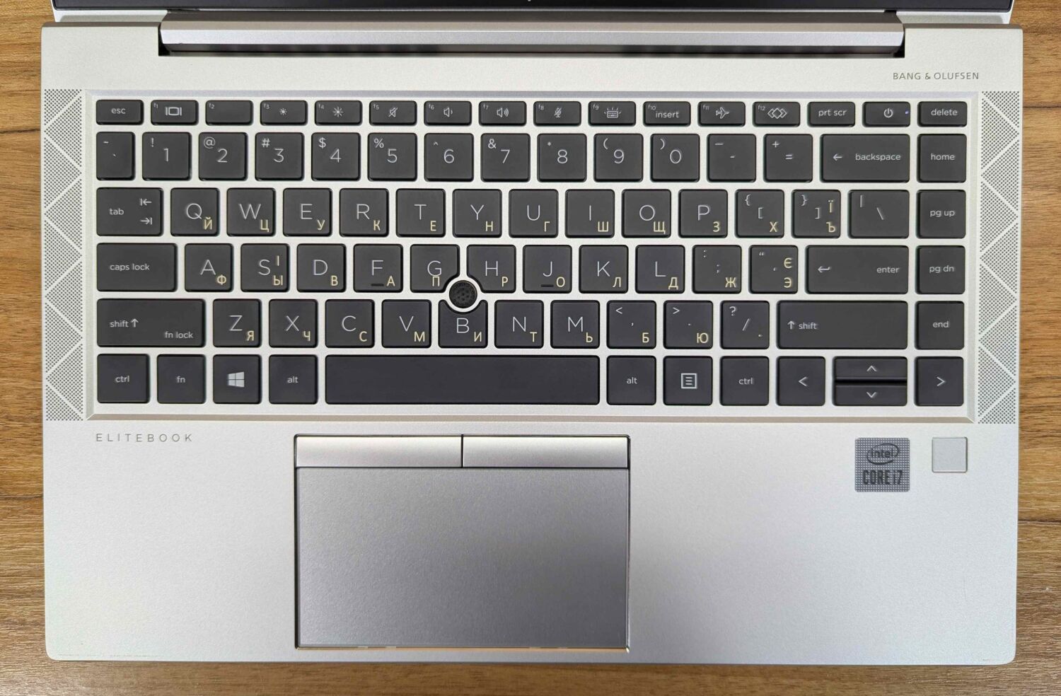 Ультрабук Б-клас HP EliteBook 840 G7 / 14" (1920x1080) IPS / Intel Core i7-10610U (4 (8) ядра по 1.8 - 4.9 GHz) / 16 GB DDR4 / 512 GB SSD / Intel UHD Graphics / HDMI / TouchID / Windows 10 - Зображення 3