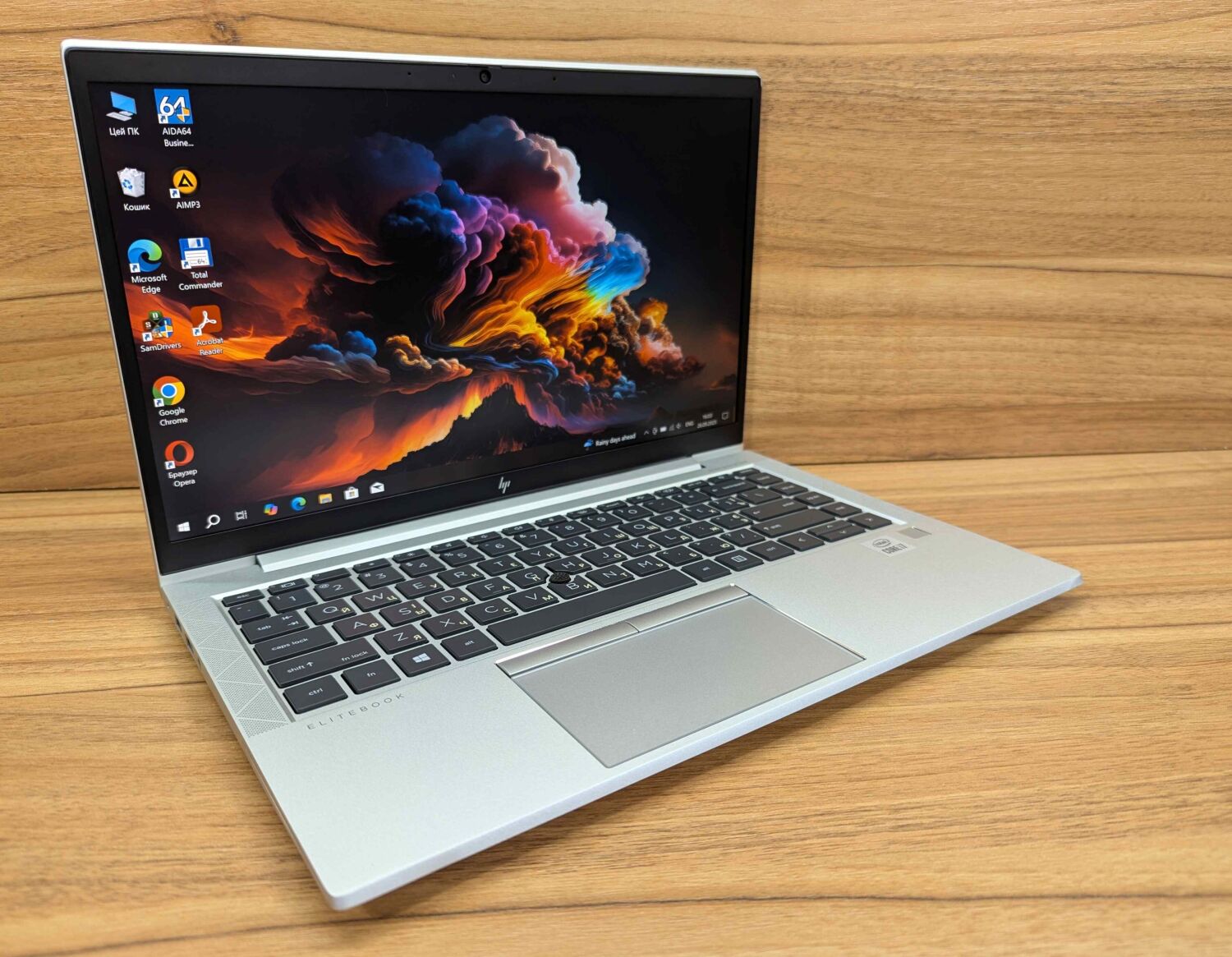 Ультрабук Б-клас HP EliteBook 840 G7 / 14" (1920x1080) IPS / Intel Core i7-10610U (4 (8) ядра по 1.8 - 4.9 GHz) / 16 GB DDR4 / 512 GB SSD / Intel UHD Graphics / HDMI / TouchID / Windows 10 - Зображення 4