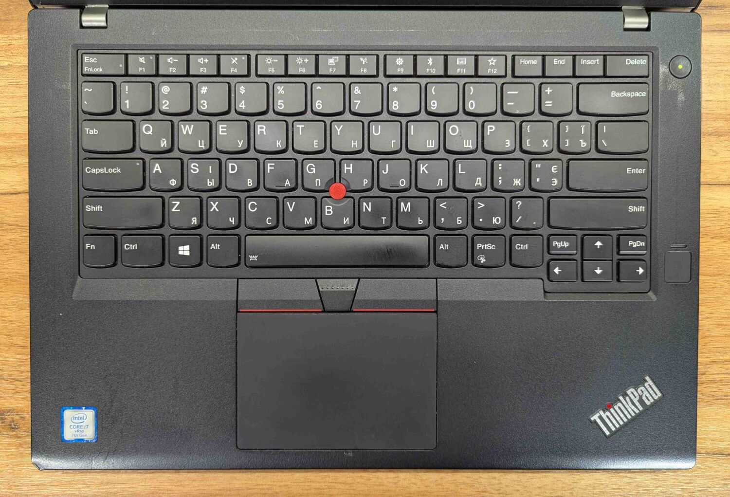 Ультрабук Б-клас Lenovo ThinkPad T470 / 14" (1920x1080) IPS / Intel Core i7-7600U (2 (4) ядра по 2.8 - 3.9 GHz) / 8 GB DDR4 / 240 GB SSD / Intel HD Graphics 520 / WebCam / TouchID / Windows 10 - Зображення 5