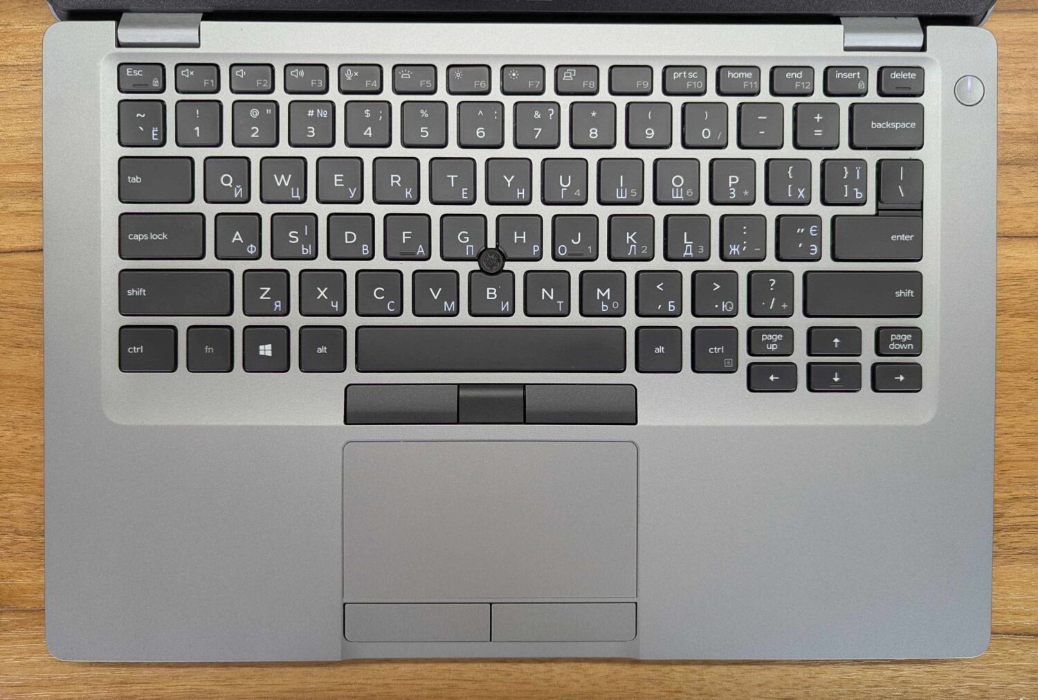 Ультрабук Dell Latitude 5410 / 14" (1920x1080) IPS / Intel Core i5-10310U (4 (8) ядра по 1.7 - 4.4 GHz) / 16 GB DDR4 / 512 GB SSD / Intel UHD Graphics / HDMI / Windows 10 - Зображення 3