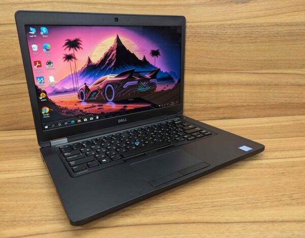Ультрабук Dell Latitude 5480 / 14" (1920x1080) IPS Touch / Intel Core i5-7440HQ (4 ядра по 2.8 - 3.8 GHz) / 16 GB DDR4 / 512 GB SSD / nVidia GeForce 930MX, 2 GB DDR3, 64-bit / WebCam / Windows 10 - Зображення 4