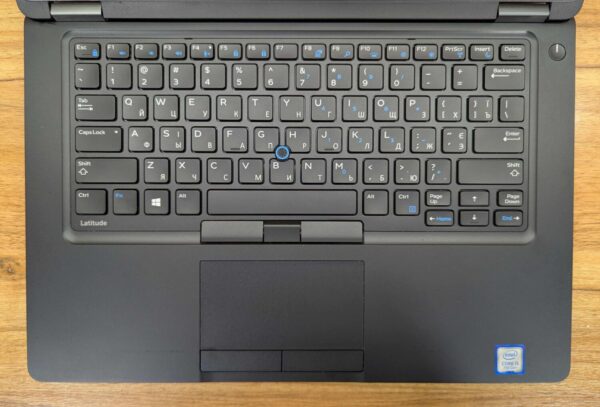 Ультрабук Dell Latitude 5480 / 14" (1920x1080) IPS Touch / Intel Core i5-7440HQ (4 ядра по 2.8 - 3.8 GHz) / 16 GB DDR4 / 512 GB SSD / nVidia GeForce 930MX, 2 GB DDR3, 64-bit / WebCam / Windows 10 - Зображення 3