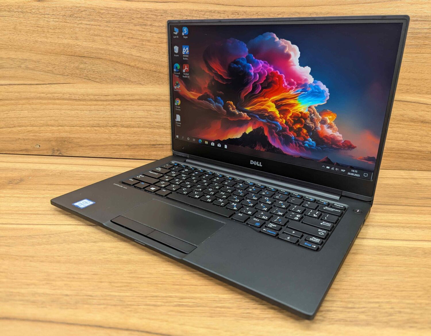 Ультрабук Dell Latitude 7370 / 13.3" (1920x1080) IPS / Intel Core m5-6Y54 (2 (4) ядра по 1.1 - 2.7 GHz) / 16 GB DDR3 / 512 GB SSD / Intel HD Graphics 515 / Windows 10 - Зображення 5