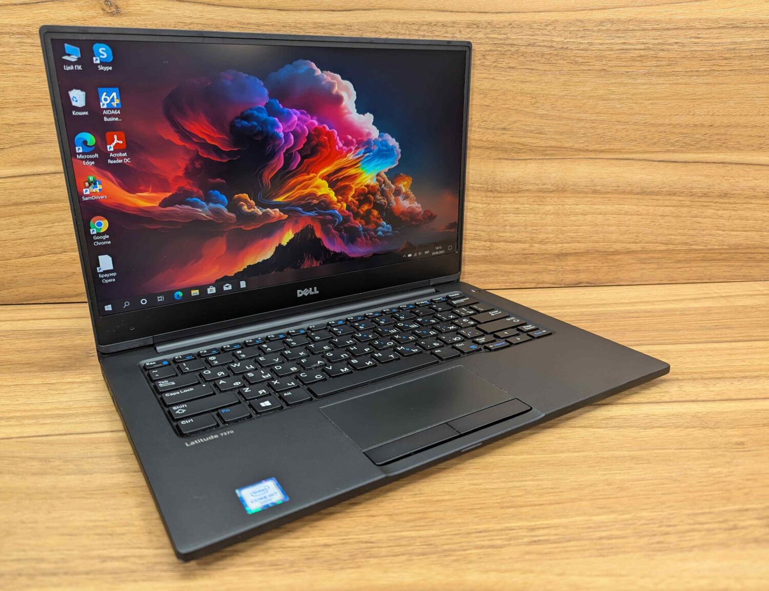 Ультрабук Dell Latitude 7370 / 13.3" (1920x1080) IPS / Intel Core m5-6Y54 (2 (4) ядра по 1.1 - 2.7 GHz) / 16 GB DDR3 / 512 GB SSD / Intel HD Graphics 515 / Windows 10 - Зображення 4