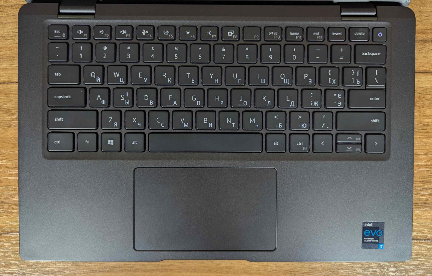 Ультрабук Dell Latitude 7420 / 14" (1920x1080) IPS / Intel Core i7-1185G7 (4 (8) ядра по 3.0 - 4.8 GHz) / 16 GB DDR4 / 480 GB SSD / Intel Iris Xe Graphics / WebCam / HDMI / Windows 11 - Зображення 3