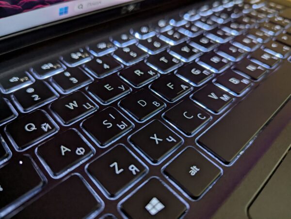 Ультрабук Dell Latitude 7420 / 14" (1920x1080) IPS / Intel Core i7-1185G7 (4 (8) ядра по 3.0 - 4.8 GHz) / 16 GB DDR4 / 480 GB SSD / Intel Iris Xe Graphics / WebCam / Windows 11 - Зображення 6