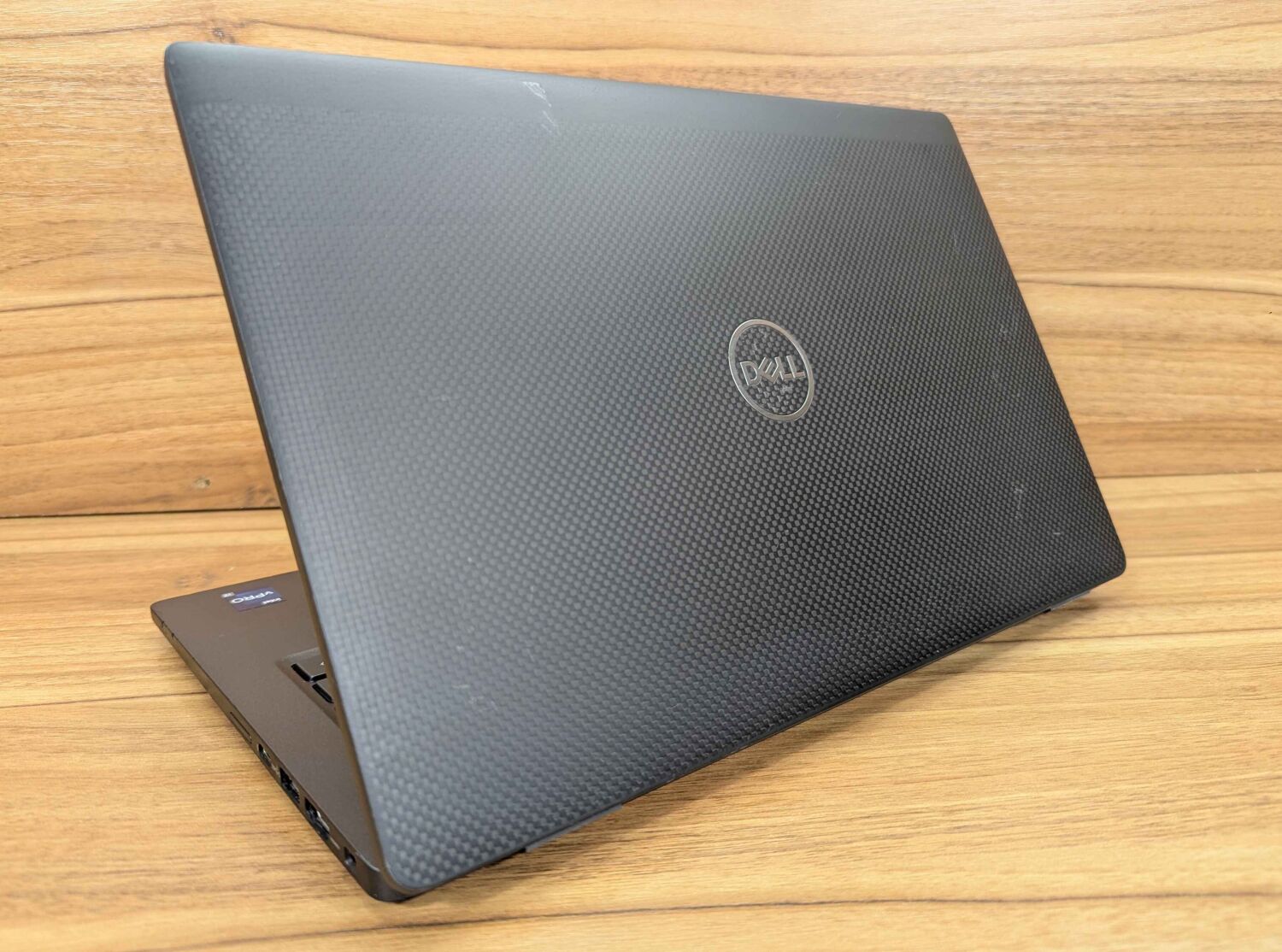 Ультрабук Dell Latitude 7430 / 14" (1920x1080) IPS / Intel Core i7-1265U (10 (12) ядер по 3.6 - 4.8 GHz) / 16 GB DDR4 / 480 GB SSD / Intel Iris Xe Graphics / WebCam / TouchID / Windows 11 - Зображення 7
