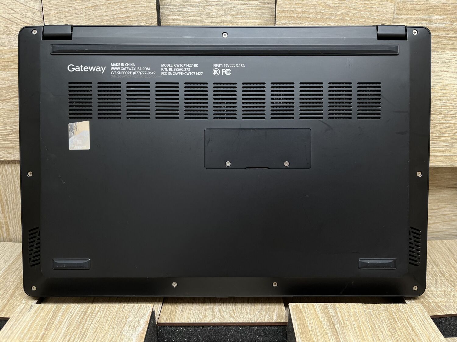 Ультрабук Gateway GWTC71427-BK / 14.1" (1920x1080) IPS Touch / Intel Core i7-1255U (10 (12) ядер по 2.8 - 4.7 GHz) / 8 GB DDR4 / 512 GB SSD M.2 / Intel UHD Graphics / WebCam - Зображення 9