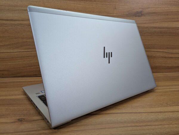 Ультрабук HP EliteBook 850 G5 / 15.6" (1920x1080) IPS / Intel Core i5-8250U (4 (8) ядра по 1.6 - 3.4 GHz) / 16 GB DDR4 / 512 GB SSD / Intel UHD Graphics 620 / WebCam / TouchID / Windows 10 - Зображення 7